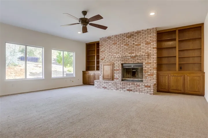 1021 Capra Way, Fallbrook, California 92028