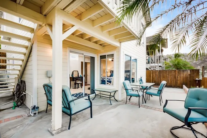 1325 Golden Harvest Lane, El Cajon, California 92019