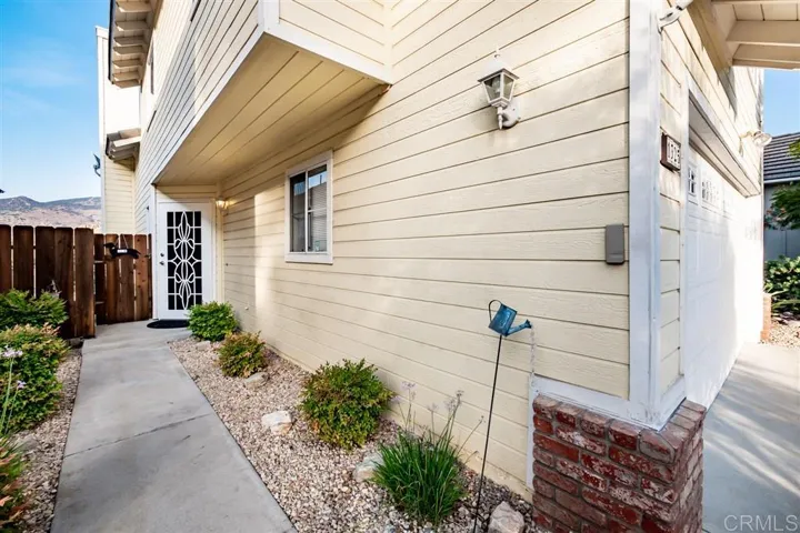 1325 Golden Harvest Lane, El Cajon, California 92019