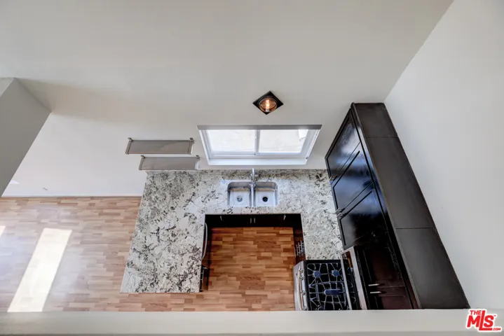 11938 Courtleigh Drive 7, Los Angeles, California 90066