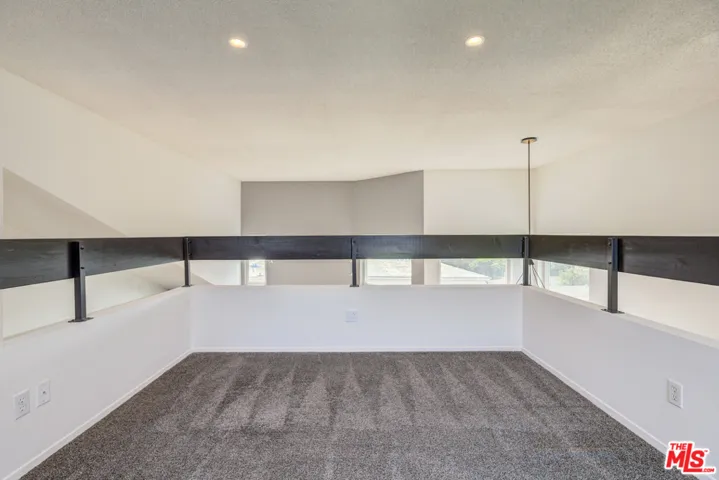 11938 Courtleigh Drive 7, Los Angeles, California 90066