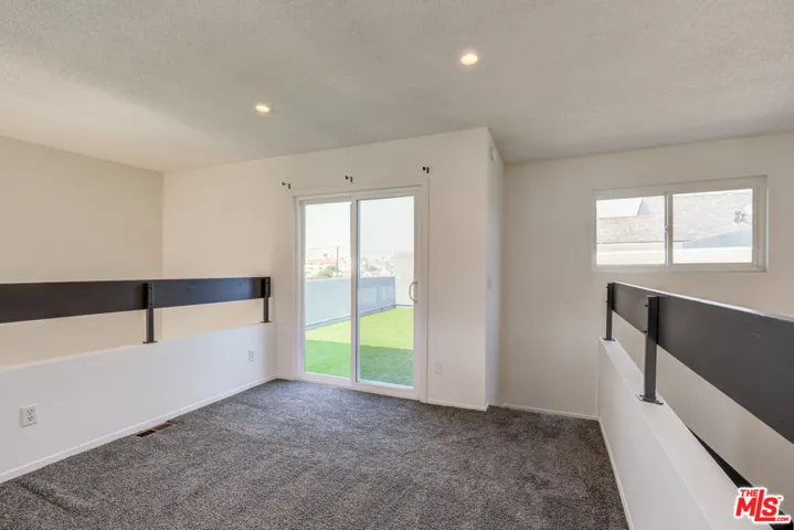 11938 Courtleigh Drive 7, Los Angeles, California 90066