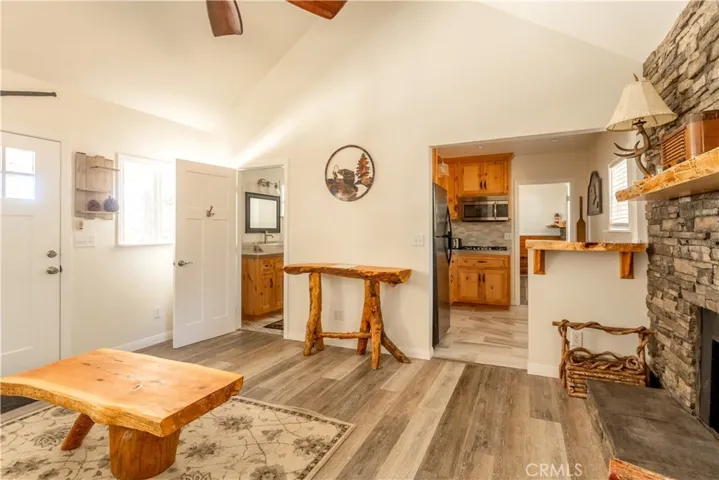 39544 N Shore Drive, Fawnskin, California 92333