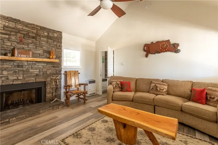 39544 N Shore Drive, Fawnskin, California 92333