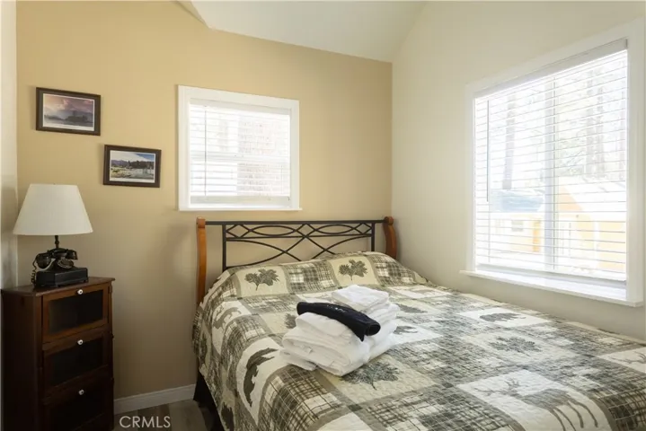 39544 N Shore Drive, Fawnskin, California 92333