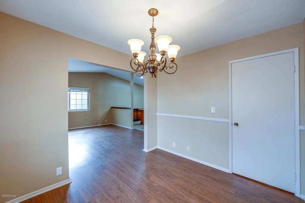 813 N Calle Circulo, Camarillo, California 93010 home-pic-5