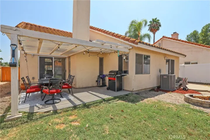 39553 Canary Circle, Temecula, California 92591