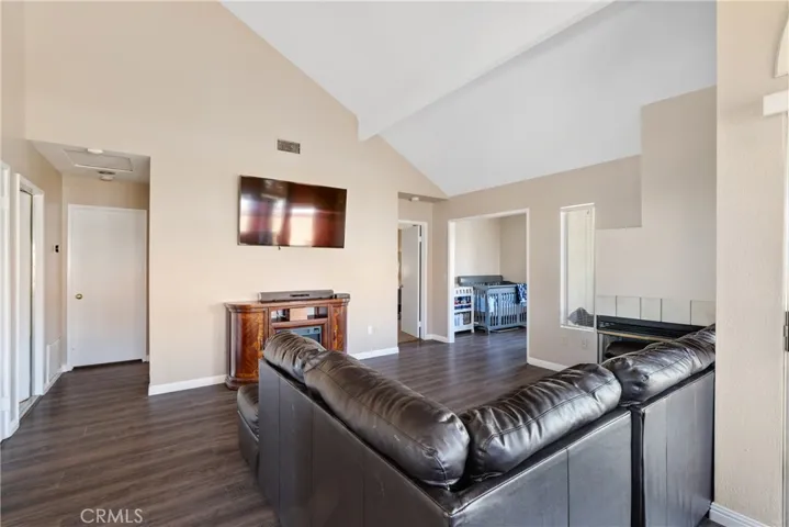 39553 Canary Circle, Temecula, California 92591