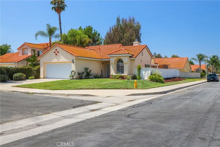 39553 Canary Circle, Temecula, California 92591