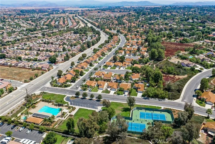39553 Canary Circle, Temecula, California 92591