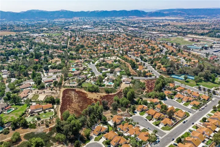 39553 Canary Circle, Temecula, California 92591