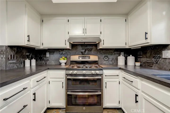 1601 Rindge Lane 1, Redondo Beach, California 90278