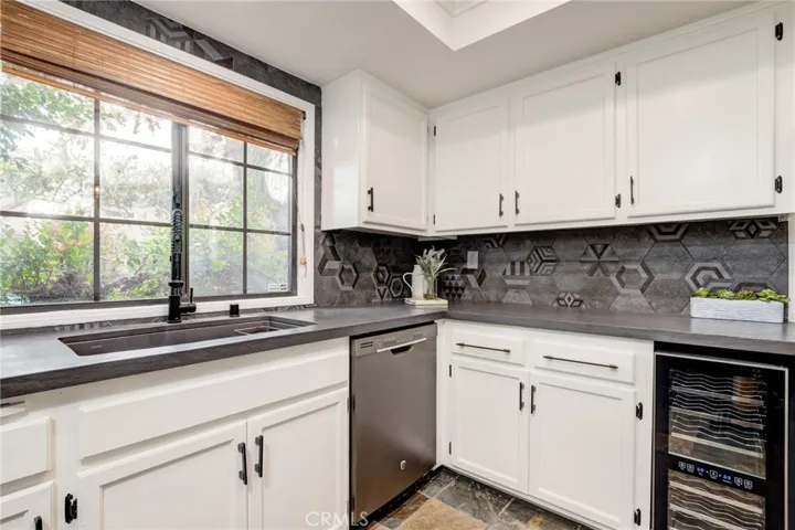 1601 Rindge Lane 1, Redondo Beach, California 90278
