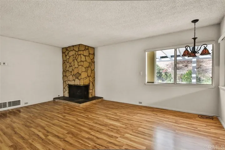 9130 Golondrina Dr, La Mesa, California 91941