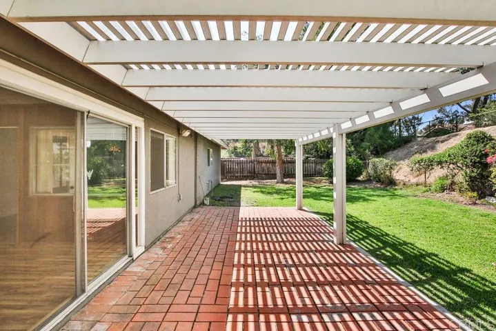 9130 Golondrina Dr, La Mesa, California 91941