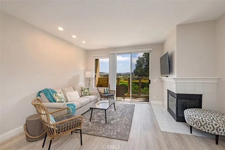 30902 Clubhouse Drive 22c, Laguna Niguel, California 92677