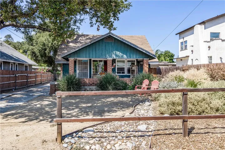 2115-2117 Marengo Avenue, Altadena, California 91001