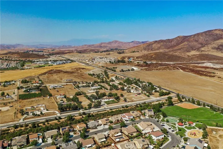 32946 Field View Road, Winchester, California 92596