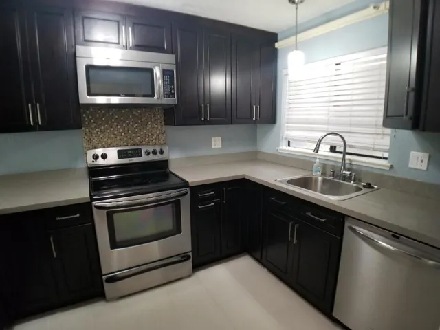 320 Peninsula Avenue 104, San Mateo, California 94401