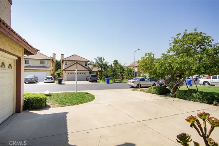 1355 Westmoreland Street, Pomona, California 91766