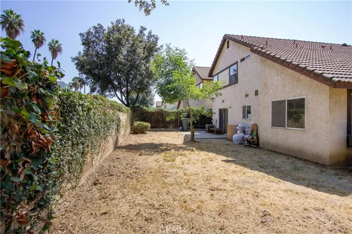 1355 Westmoreland Street, Pomona, California 91766