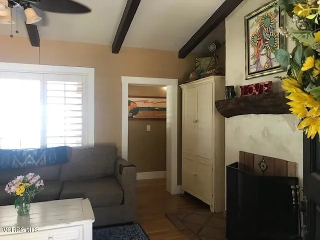 orchard family room