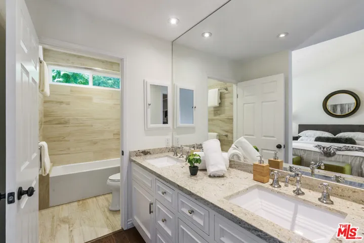 11670 Missouri Avenue, Los Angeles, California 90025