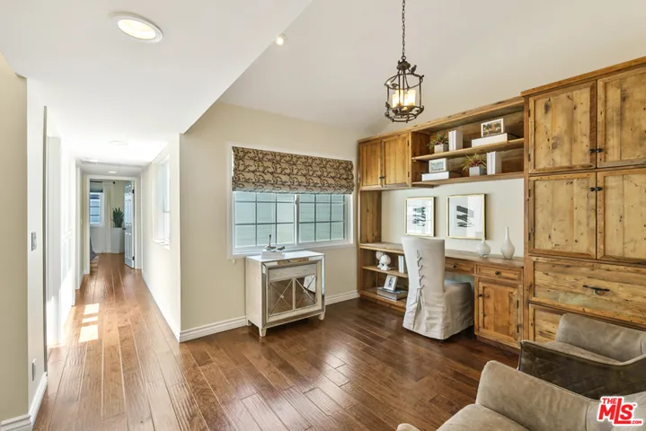 11670 Missouri Avenue, Los Angeles, California 90025