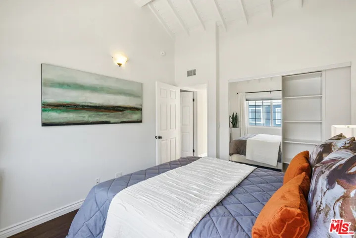 11670 Missouri Avenue, Los Angeles, California 90025