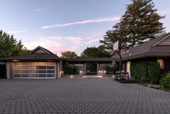 1850 Brookvale Road, Hillsborough, California 94010