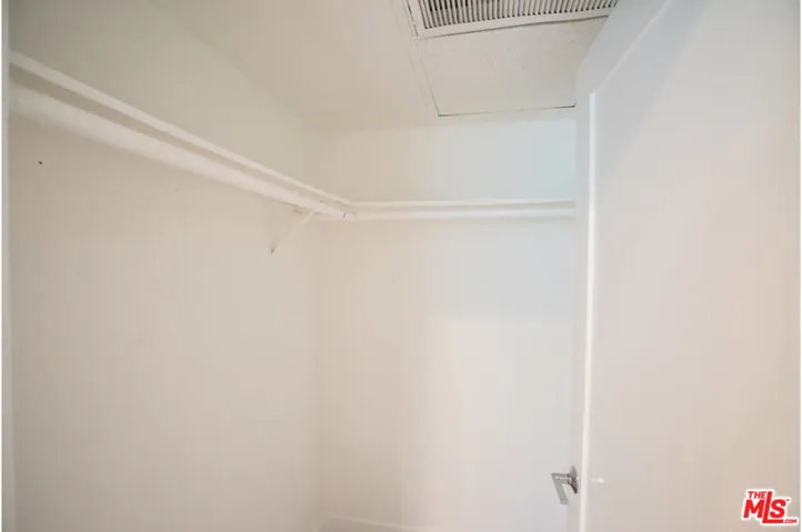 3426 W 1st Street 202, Los Angeles, California 90004