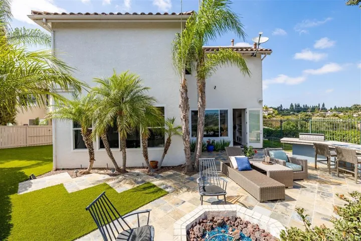 1695 Robin Pl, Carlsbad, California 92011