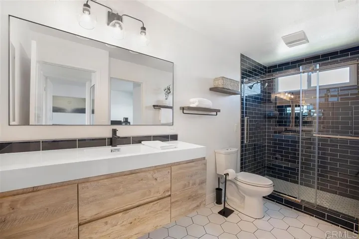 1695 Robin Pl, Carlsbad, California 92011