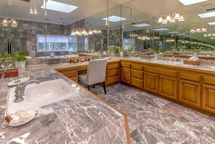 66Master Suite