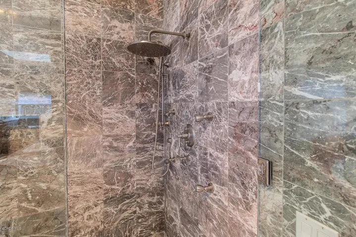 62Master Suite