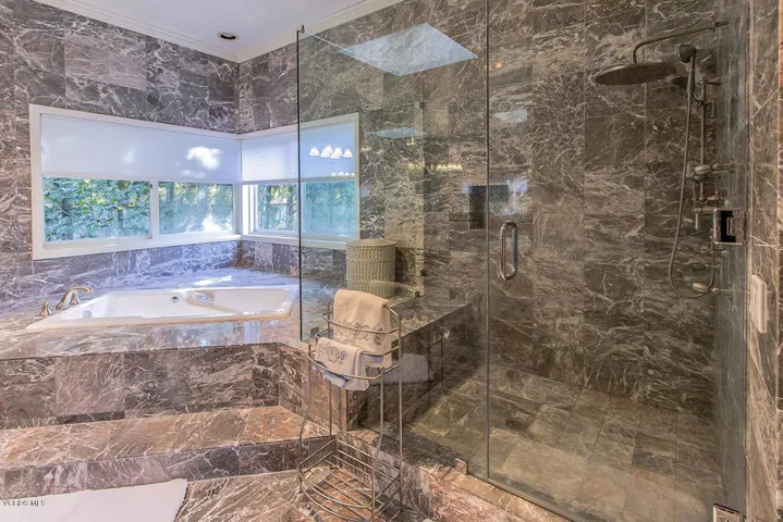 61Master Suite