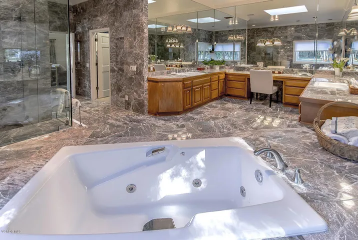 65Master Suite