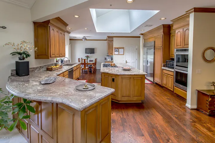 28Kitchen