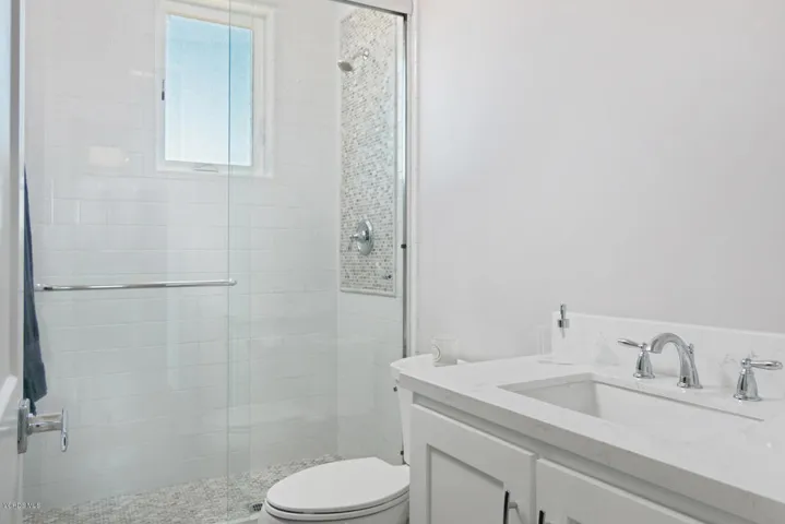 5146 Sandpiper Way-MLS_Size-019-15-Bathr