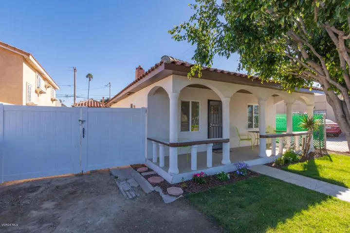 226 N Bonita Ave Oxnard CA-003-006-Still