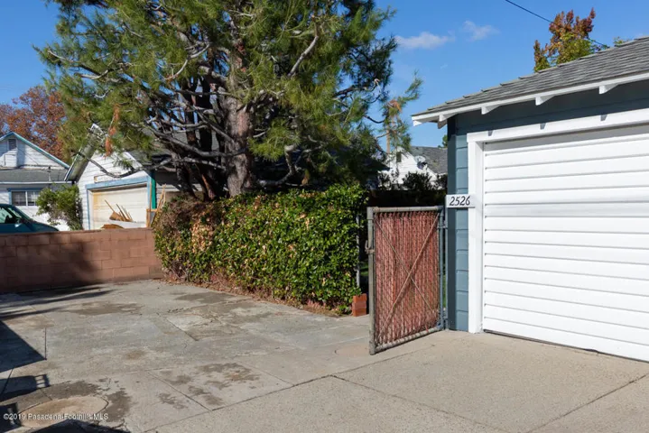 2526 6th St - Pierre Galant-25