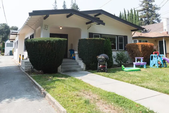 162 Waverley Street, Palo Alto, California 94301