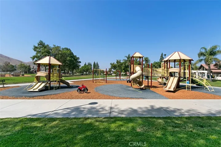 14569 Hillcrest Drive, Fontana, California 92337
