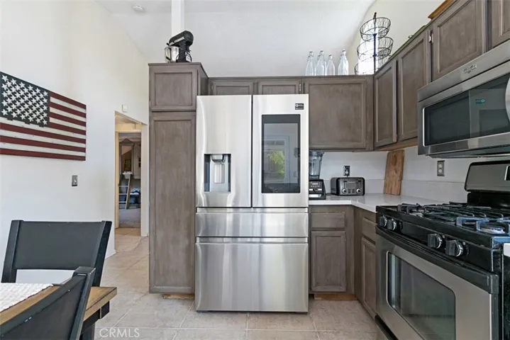 14569 Hillcrest Drive, Fontana, California 92337