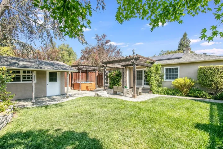 118 Alexander Avenue, Redwood City, California 94061