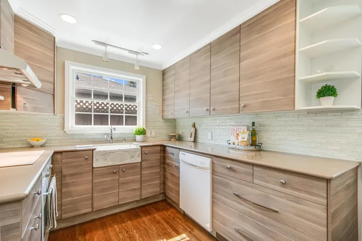 118 Alexander Avenue, Redwood City, California 94061