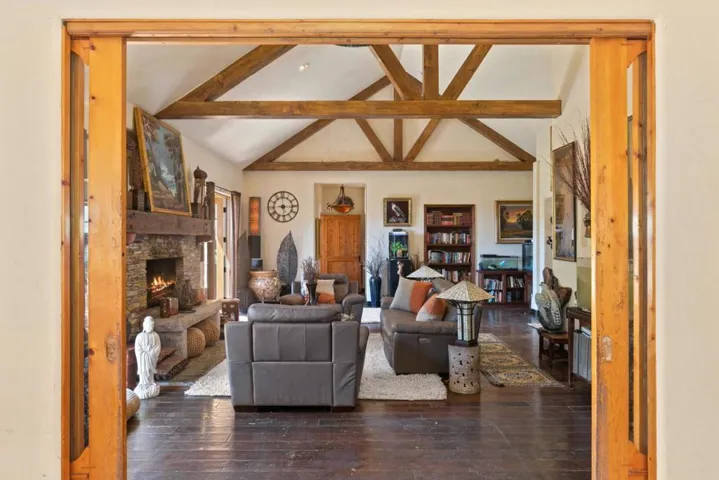 11709 Camino Escondido Road, Carmel Valley, California 93924