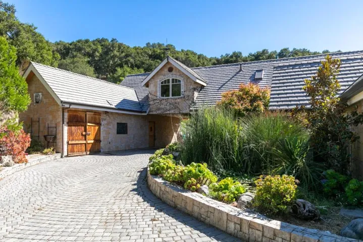 11709 Camino Escondido Road, Carmel Valley, California 93924