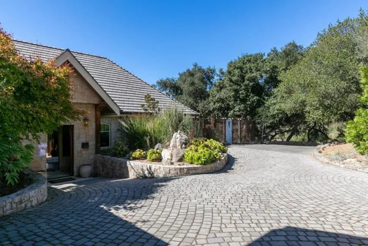 11709 Camino Escondido Road, Carmel Valley, California 93924
