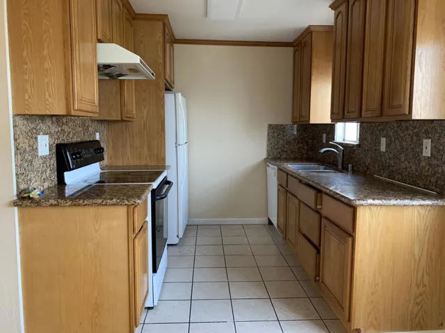 308 Torino Drive 8, San Carlos, California 94070